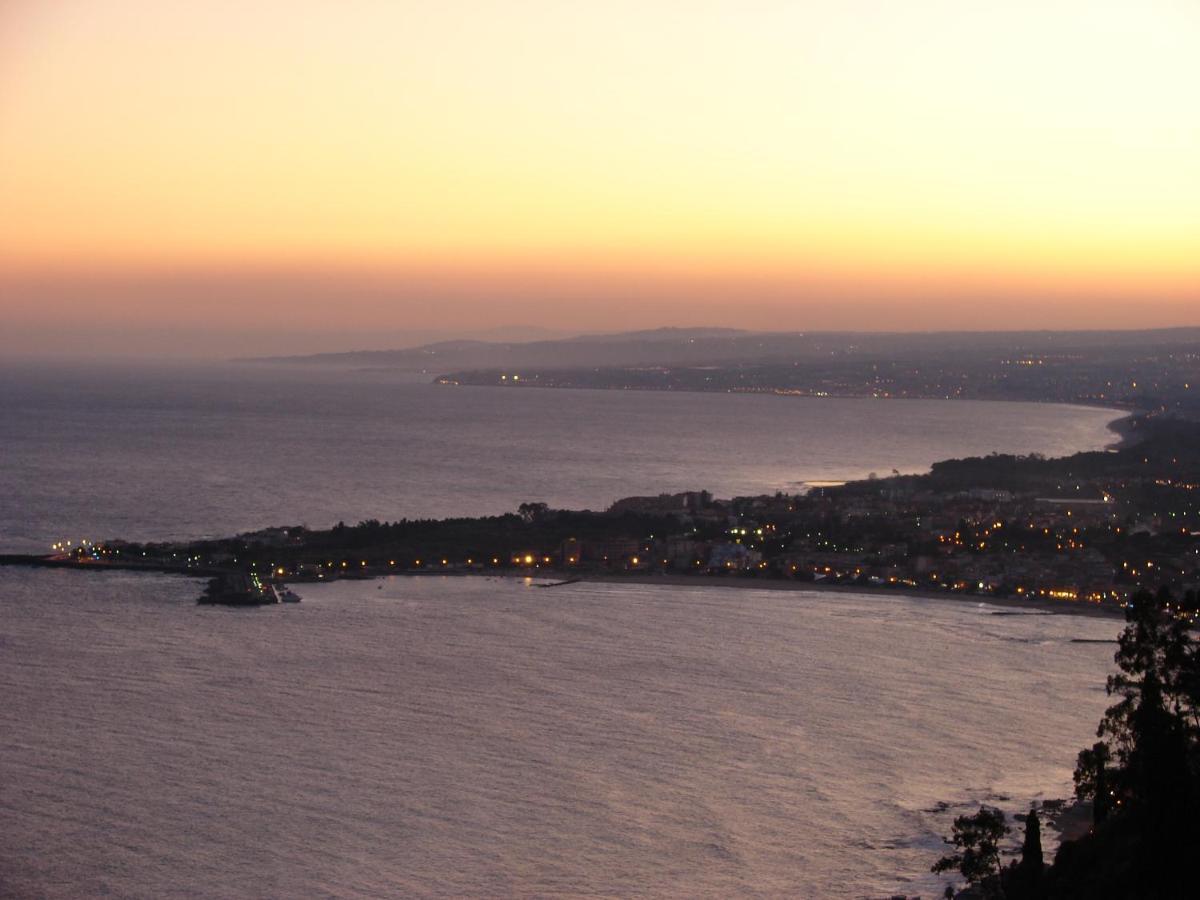 Casa Vacanze I Mori Mascali Buitenkant foto