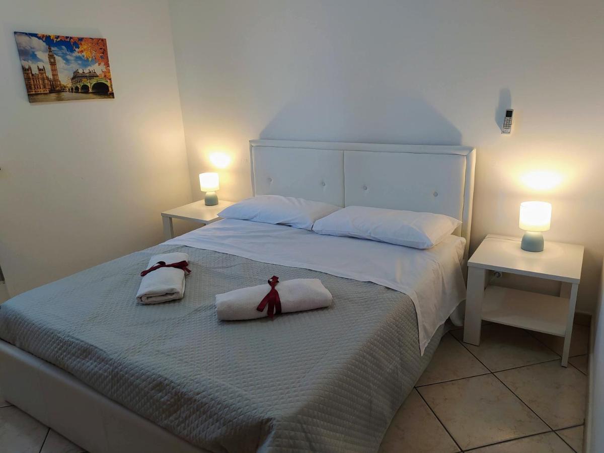 Casa Vacanze I Mori Mascali Buitenkant foto